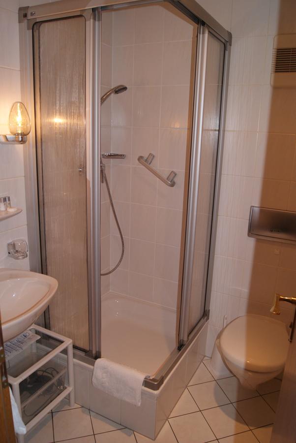 Hotel Zur Traube Bad Homburg vor der Hoehe Luaran gambar