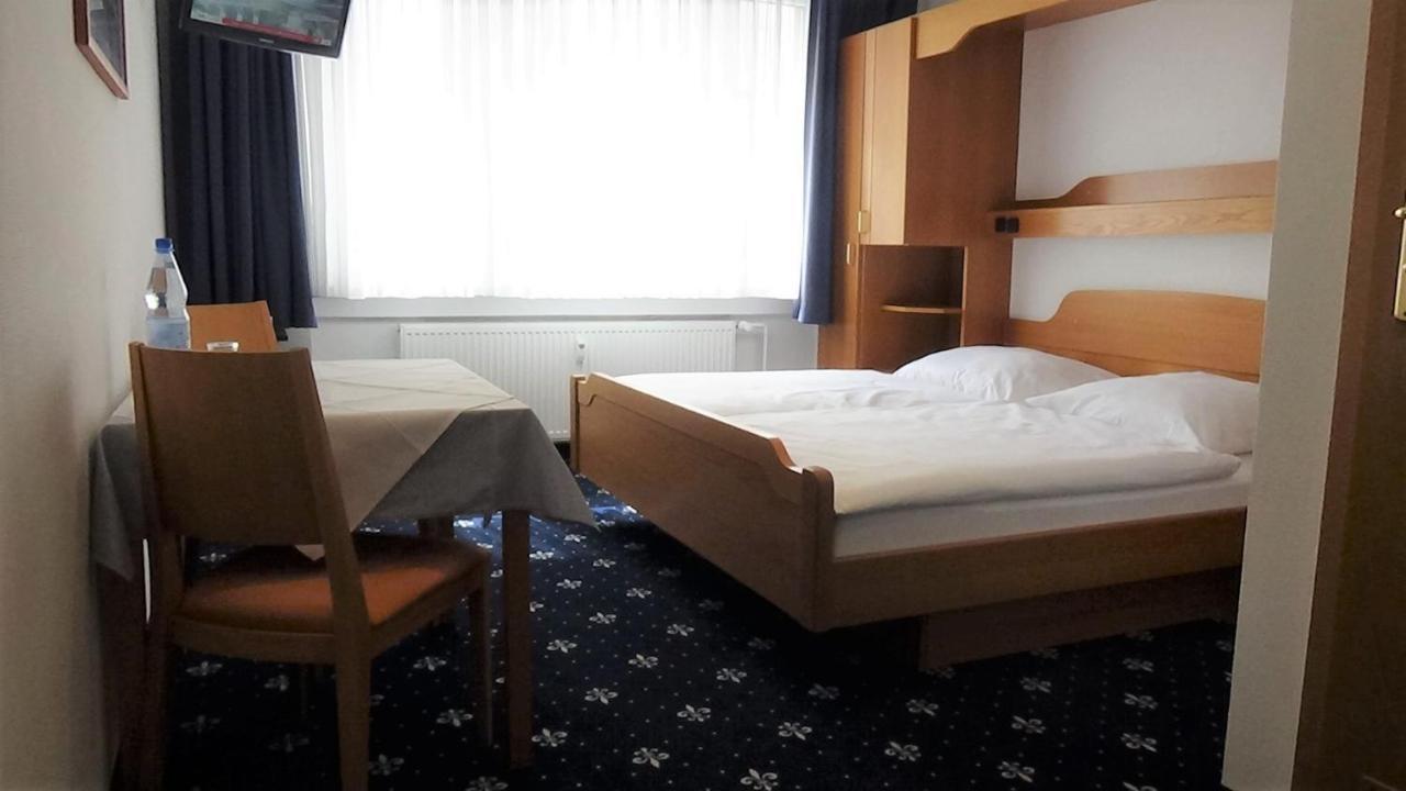 Hotel Zur Traube Bad Homburg vor der Hoehe Luaran gambar