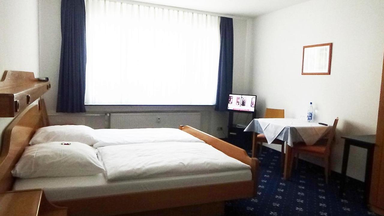 Hotel Zur Traube Bad Homburg vor der Hoehe Luaran gambar
