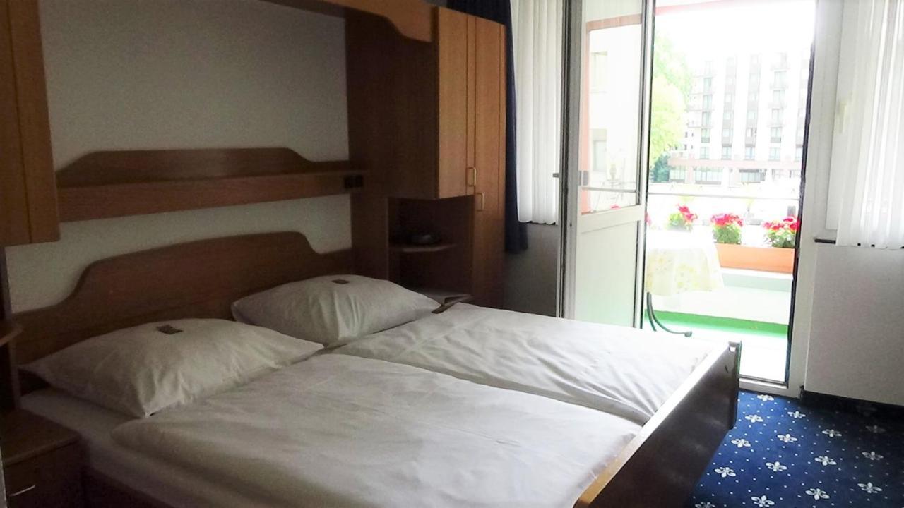 Hotel Zur Traube Bad Homburg vor der Hoehe Luaran gambar