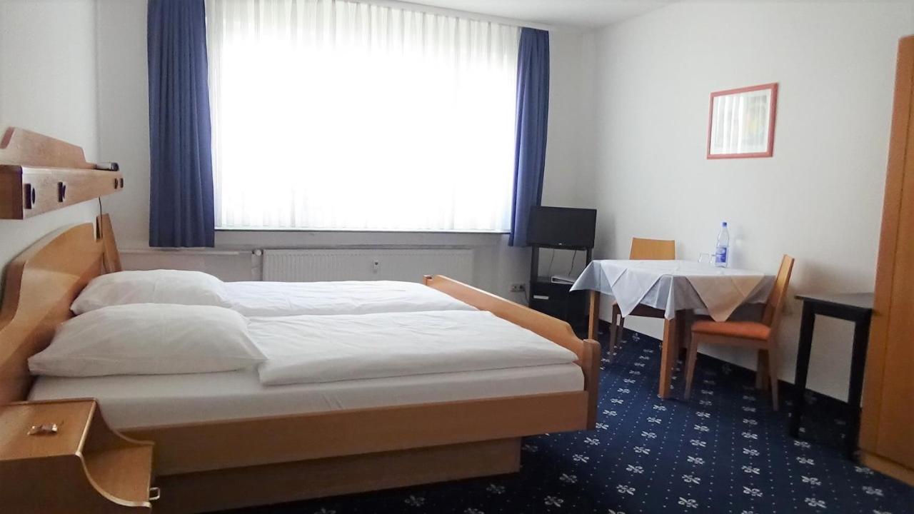 Hotel Zur Traube Bad Homburg vor der Hoehe Luaran gambar